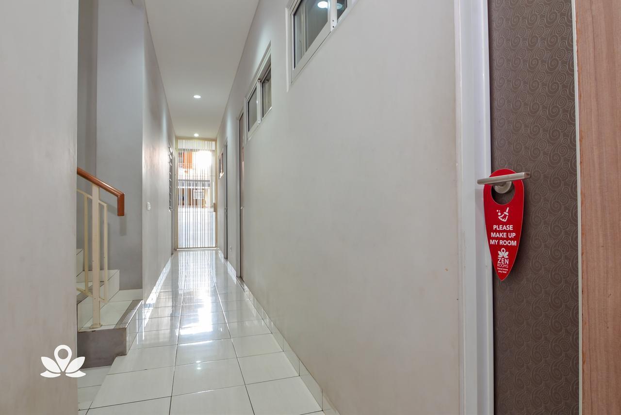 Zen Rooms Karet Pedurenan Yakarta Exterior foto